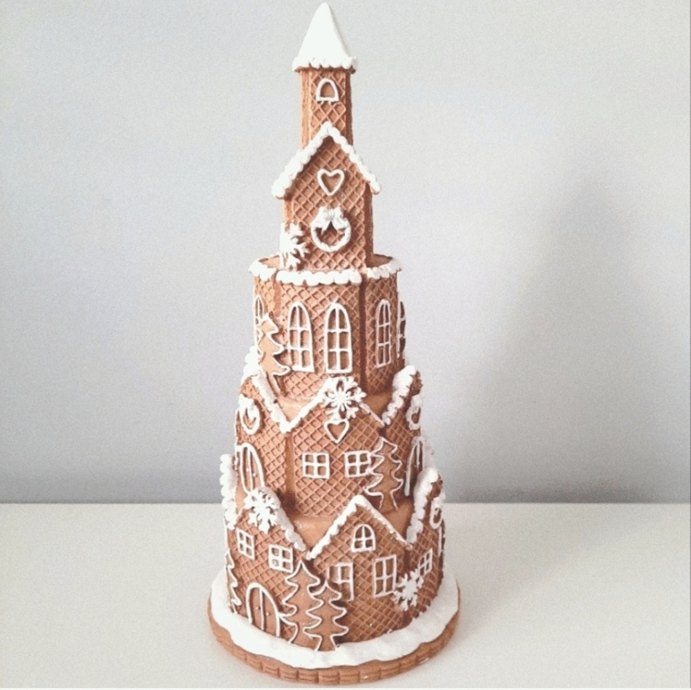 NEW Gingerbread Christmas Cookie Castle